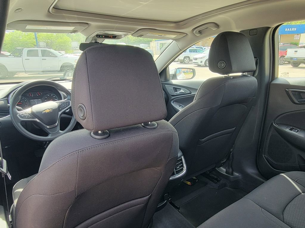 Used 2019 Chevrolet Malibu LT image 39
