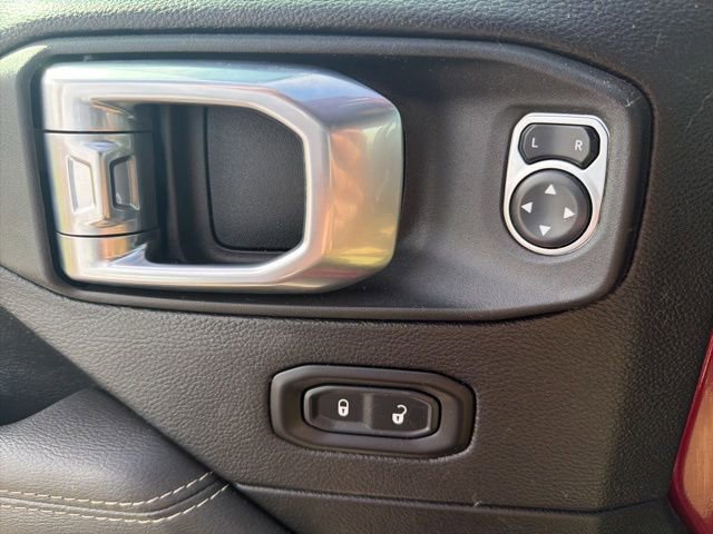 Used 2021 Jeep Wrangler Unlimited Sahara w/ Uconnect 4C Nav & Sound Group AWD/4WD image 20