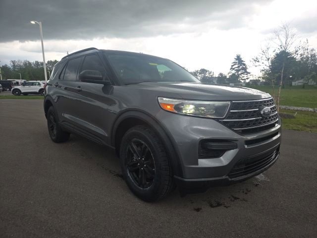 Certified 2023 Ford Explorer XLT AWD/4WD image 1