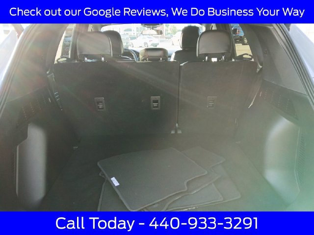 Certified 2025 Ford Escape ST-Line Select AWD/4WD image 40
