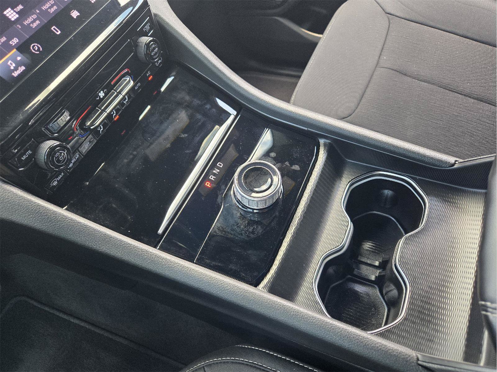 Used 2025 Jeep Grand Cherokee Laredo X RWD image 18