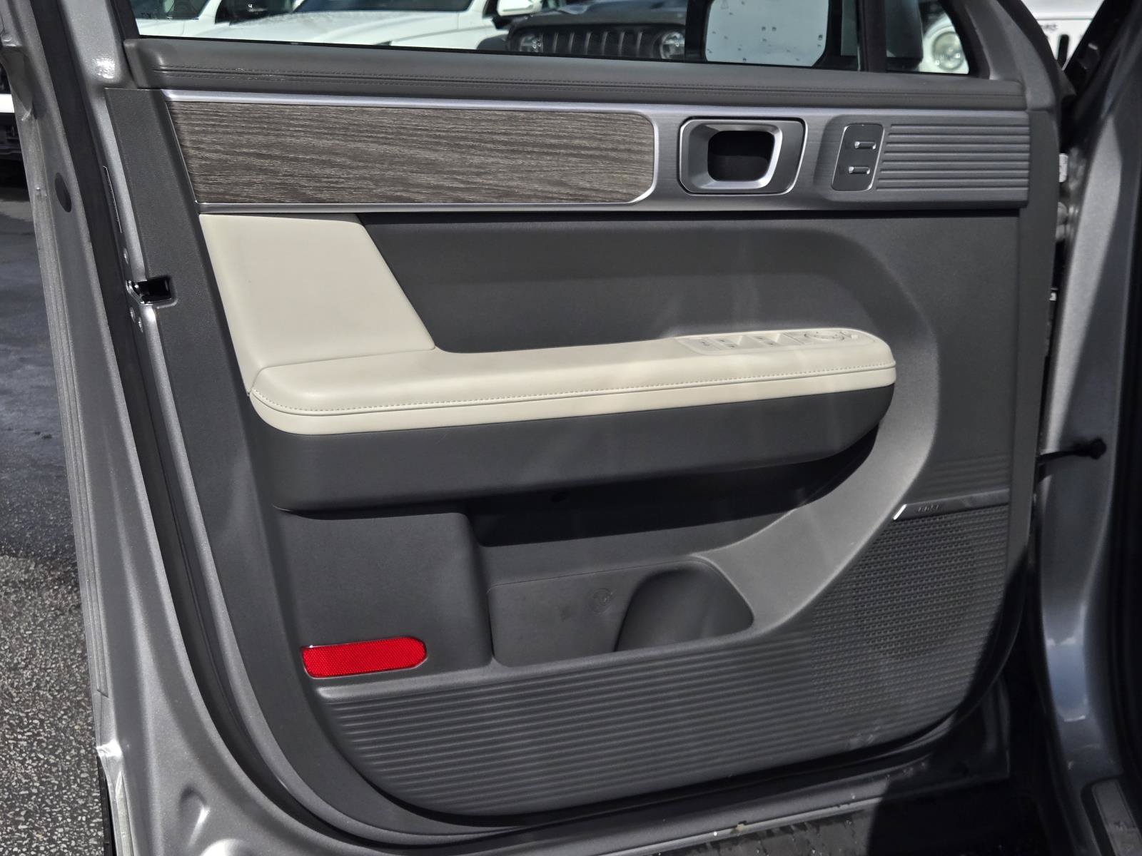 Used 2024 Hyundai Santa Fe Calligraphy FWD image 24