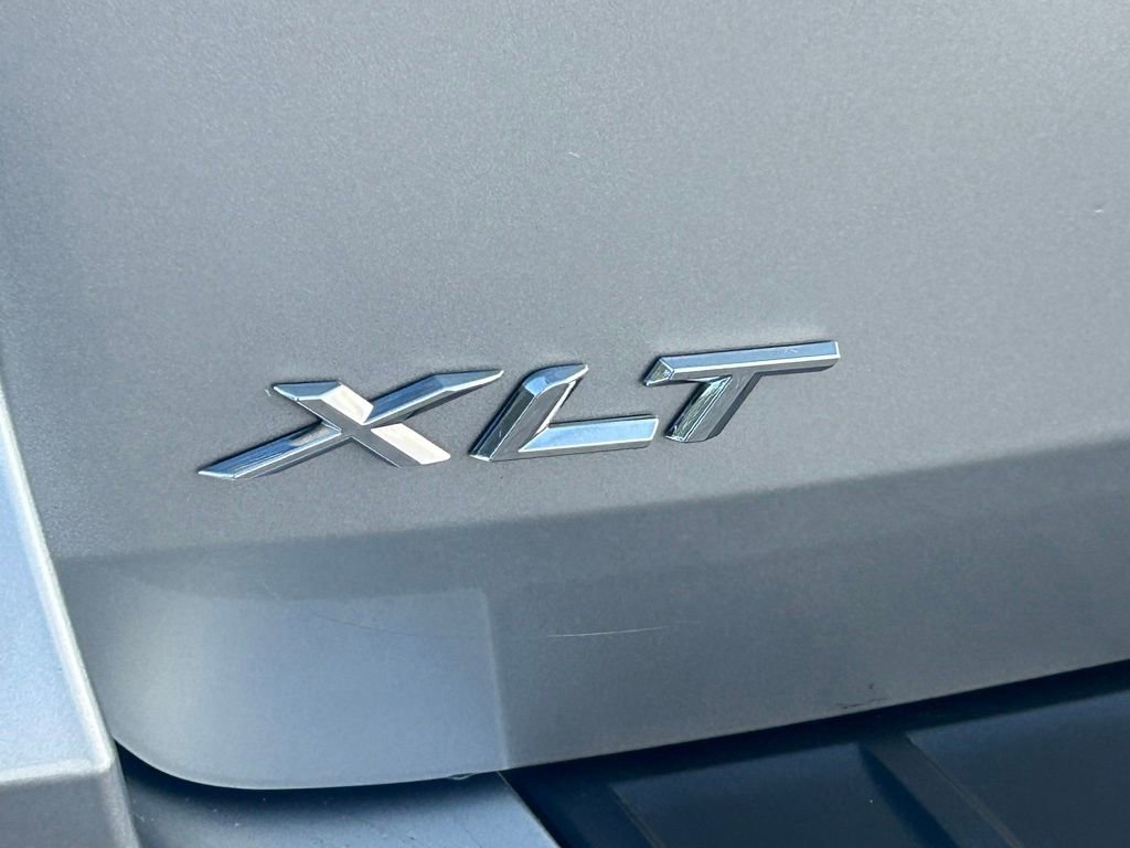 Certified 2022 Ford Explorer XLT w/ Equipment Group 202A image 25