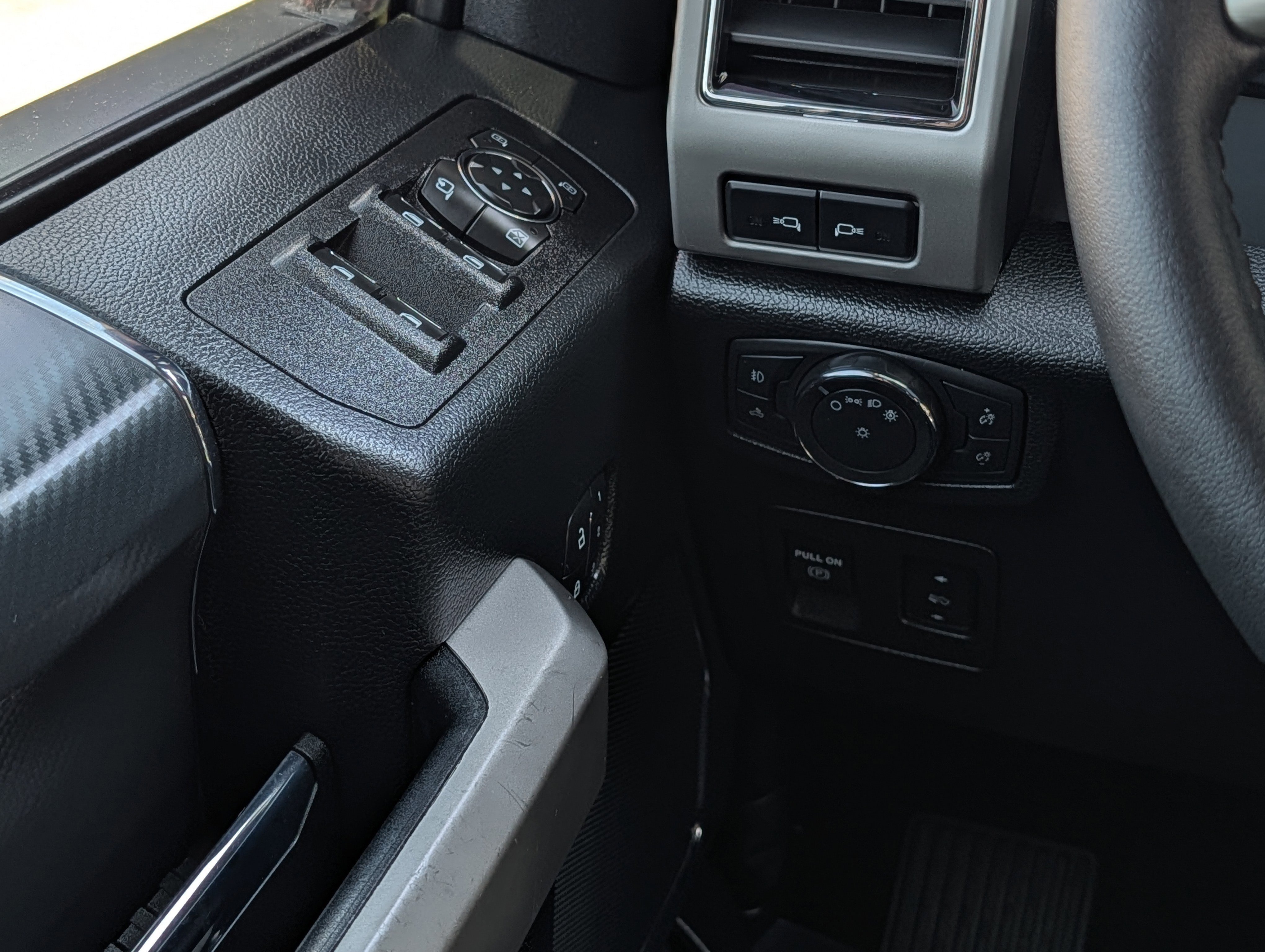 Certified 2019 Ford F150 Lariat image 23