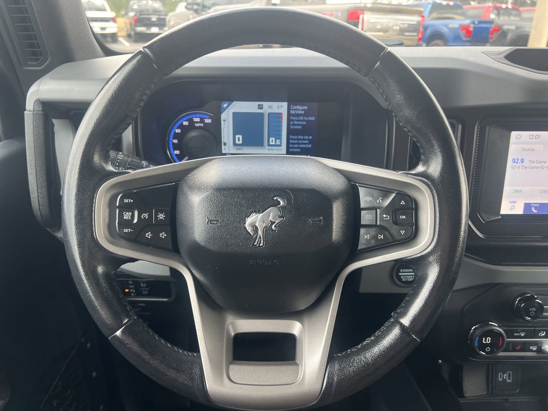 Certified 2023 Ford Bronco Black Diamond image 18