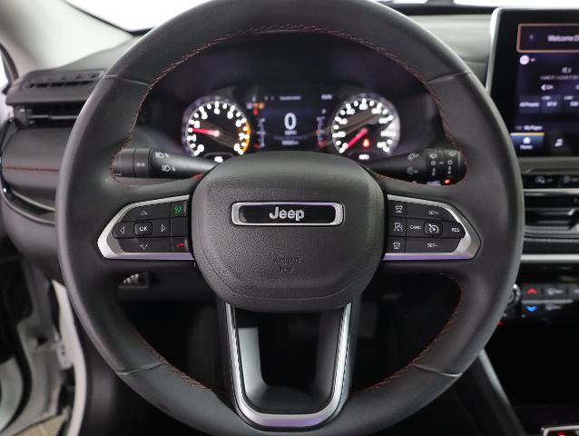 Used 2022 Jeep Compass Trailhawk AWD/4WD image 17