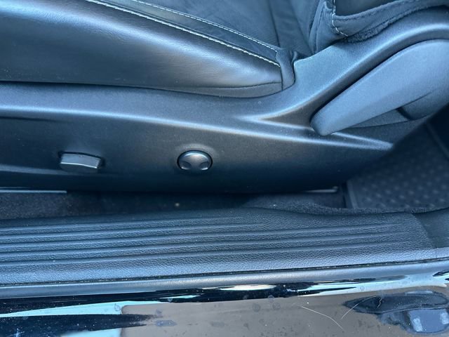 Used 2023 Dodge Challenger R/T w/ Plus Package image 13