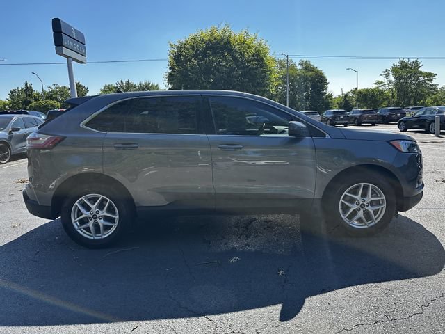 Certified 2023 Ford Edge SEL w/ Convenience Package AWD/4WD image 4