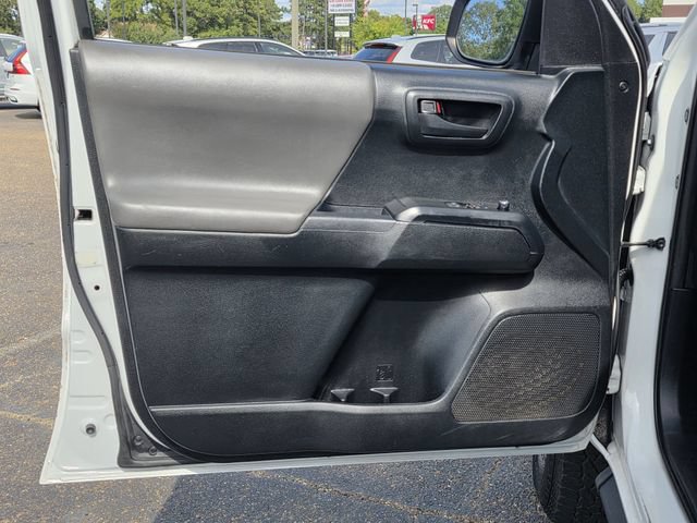 Used 2017 Toyota Tacoma SR RWD image 14