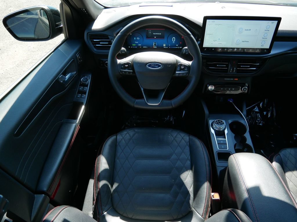Certified 2023 Ford Escape ST-Line Elite w/ Premium Technology Package AWD/4WD image 12