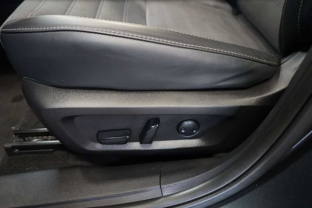 Used 2025 Mitsubishi Outlander SE FWD image 18