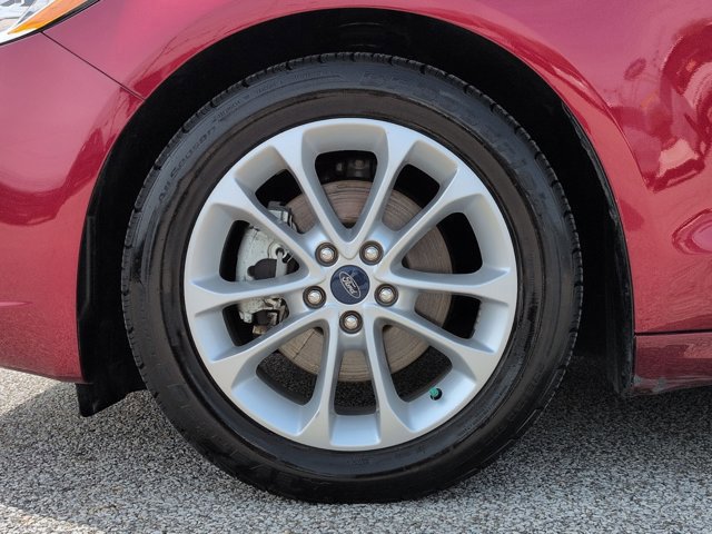 Certified 2019 Ford Fusion SE image 24