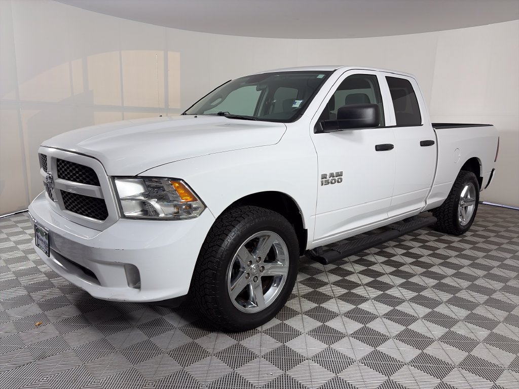 Used 2018 RAM 1500 Express w/ Express Value Package AWD/4WD image 3