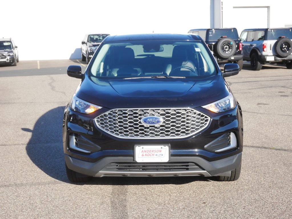 Certified 2024 Ford Edge SEL AWD/4WD image 3