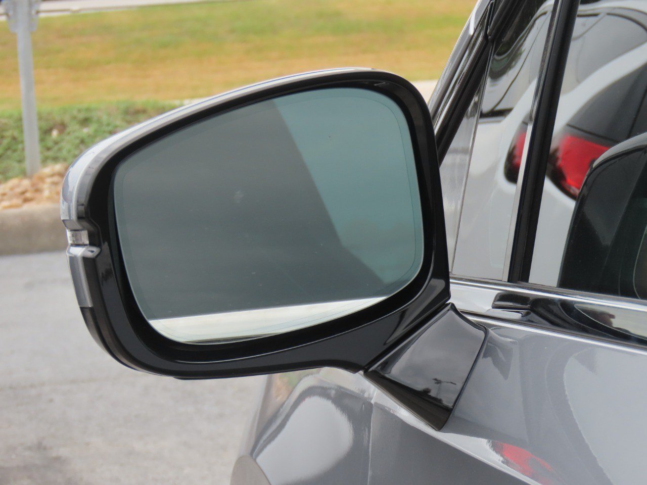 Used 2023 Honda Odyssey Elite image 19