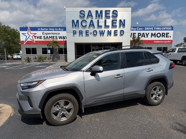 Used 2025 Toyota RAV4 XLE AWD/4WD image 1