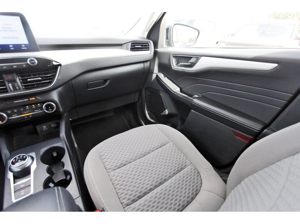 Certified 2022 Ford Escape SE w/ SE Sport Appearance Package FWD image 12