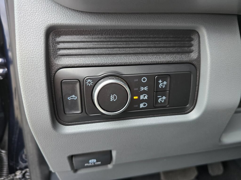 Certified 2025 Ford F250 XLT AWD/4WD image 17