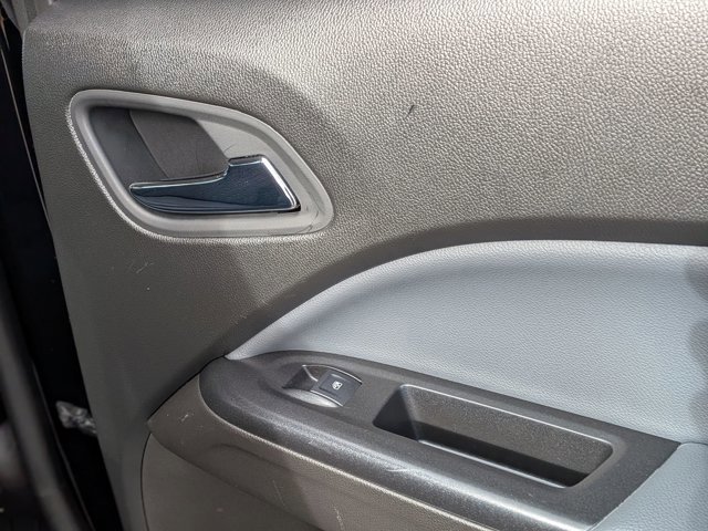 Used 2022 Chevrolet Colorado Z71 image 33
