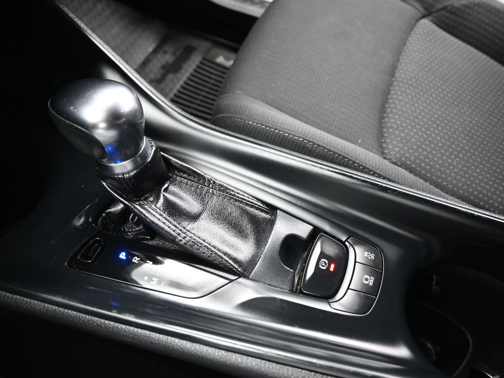 Used 2018 Toyota C-HR XLE image 14