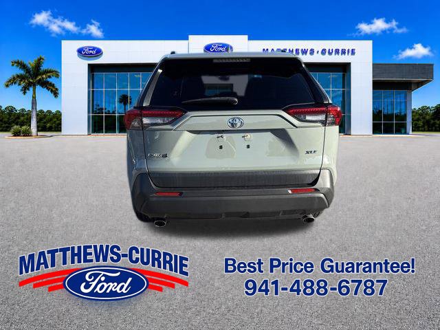 Used 2023 Toyota RAV4 XLE Premium FWD image 5