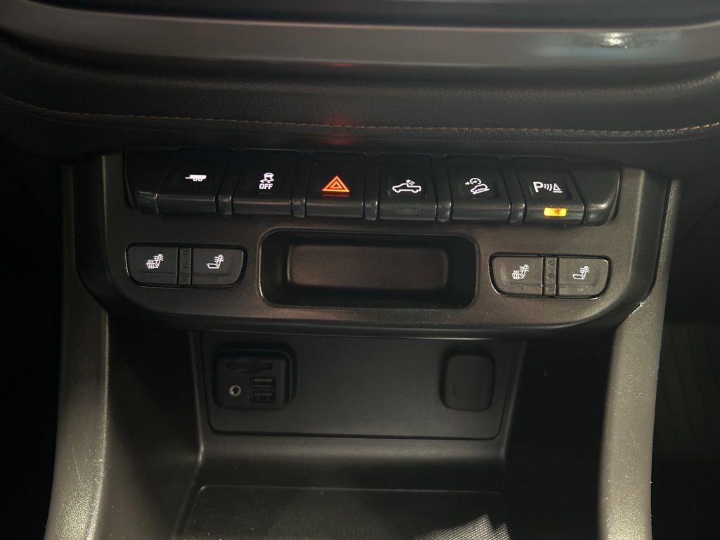 Used 2022 GMC Canyon AT4 w/ Trailering Package image 21