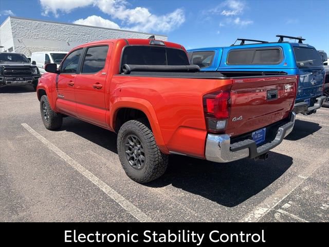Used 2018 Toyota Tacoma SR5 AWD/4WD image 2