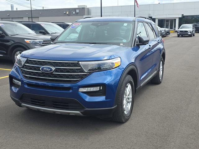 Certified 2023 Ford Explorer XLT w/ Equipment Group 202A RWD image 2