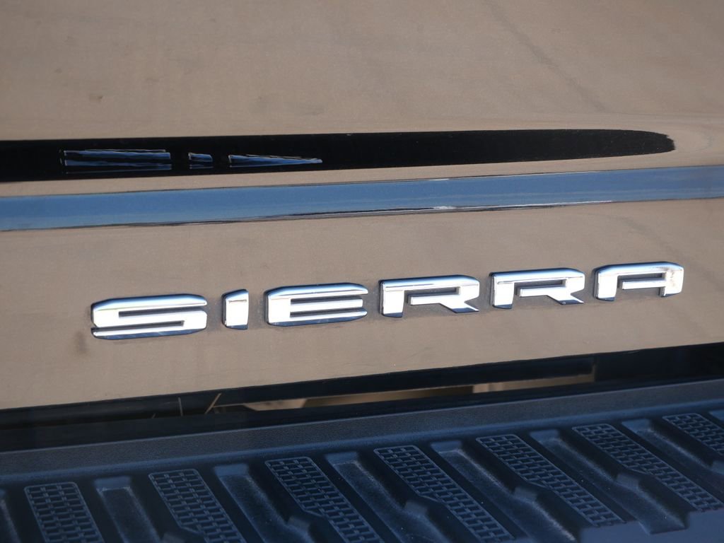Used 2023 GMC Sierra 2500 Denali w/ Denali Black Diamond Edition image 10
