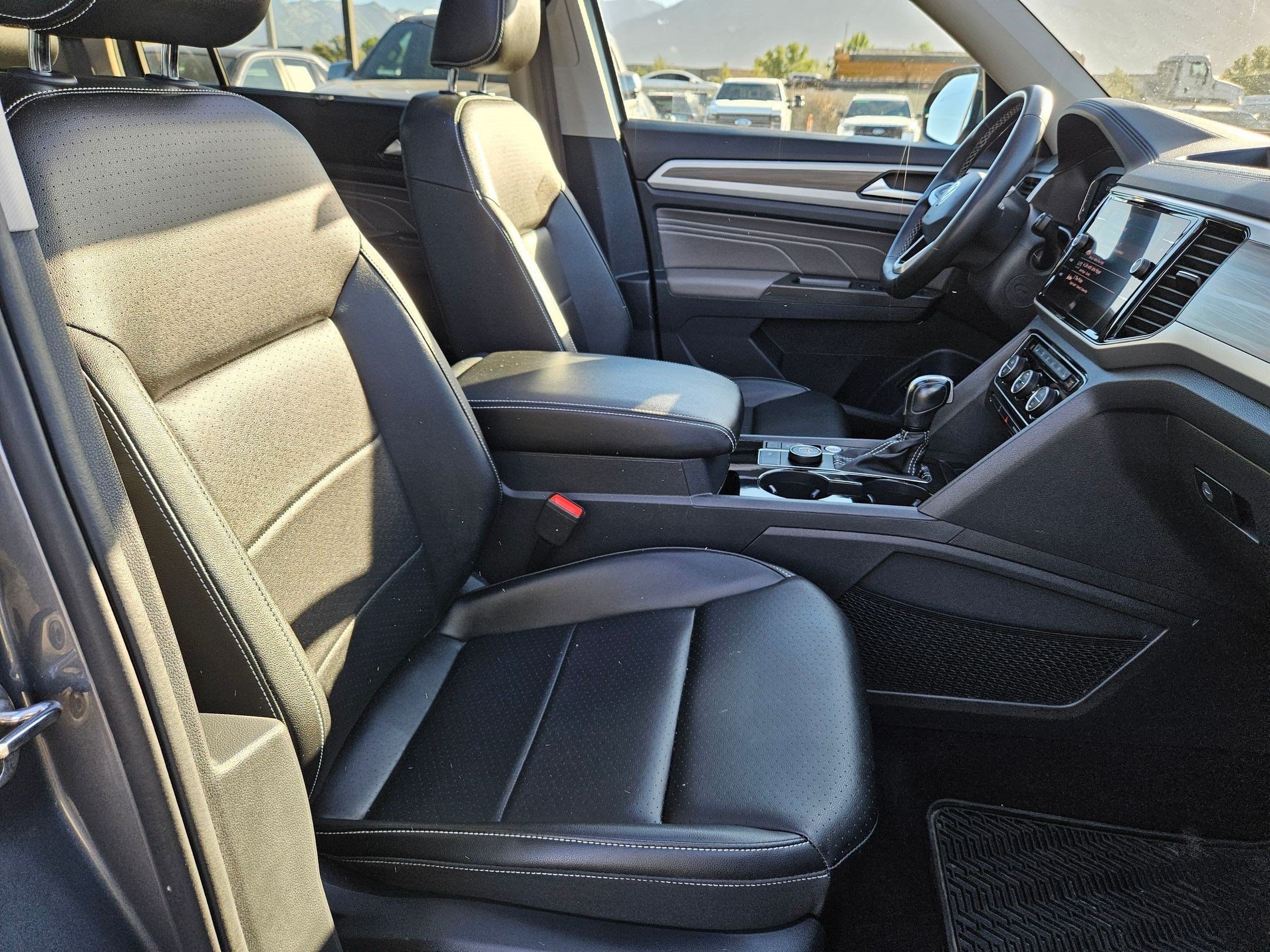 Used 2022 Volkswagen Atlas SEL AWD/4WD image 33
