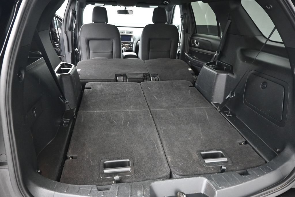 Certified 2019 Ford Explorer XLT FWD image 11