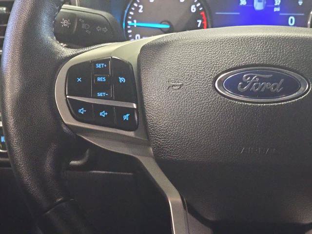 Certified 2022 Ford Explorer XLT w/ Equipment Group 202A AWD/4WD image 22