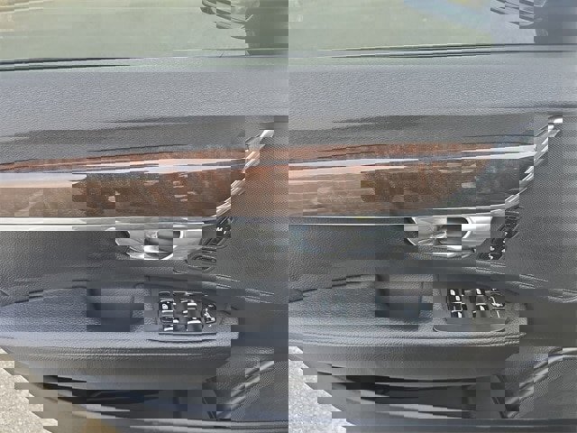 Used 2018 Volvo S90 T5 Momentum w/ Convenience Package image 13