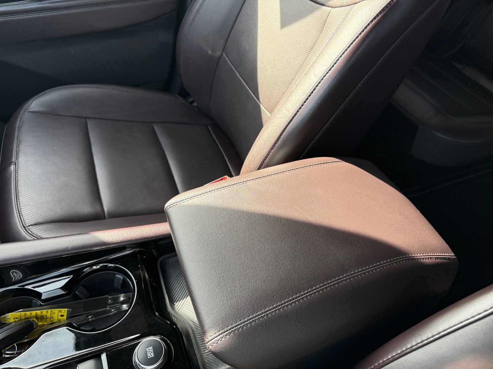 Certified 2025 Ford Explorer Platinum w/ LUX Leather Package image 14