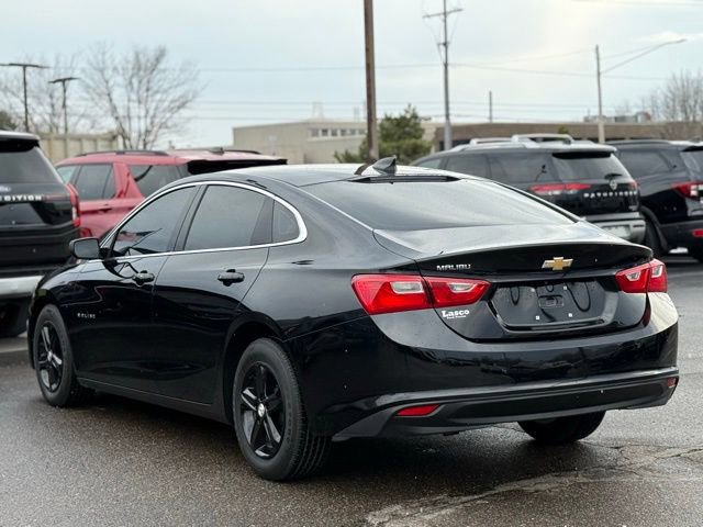 Used 2025 Chevrolet Malibu LS image 4