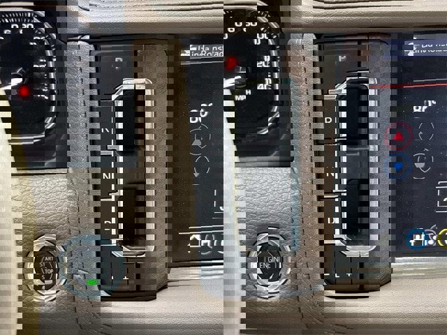 Used 2021 GMC Yukon Denali w/ Denali Premium Package image 32