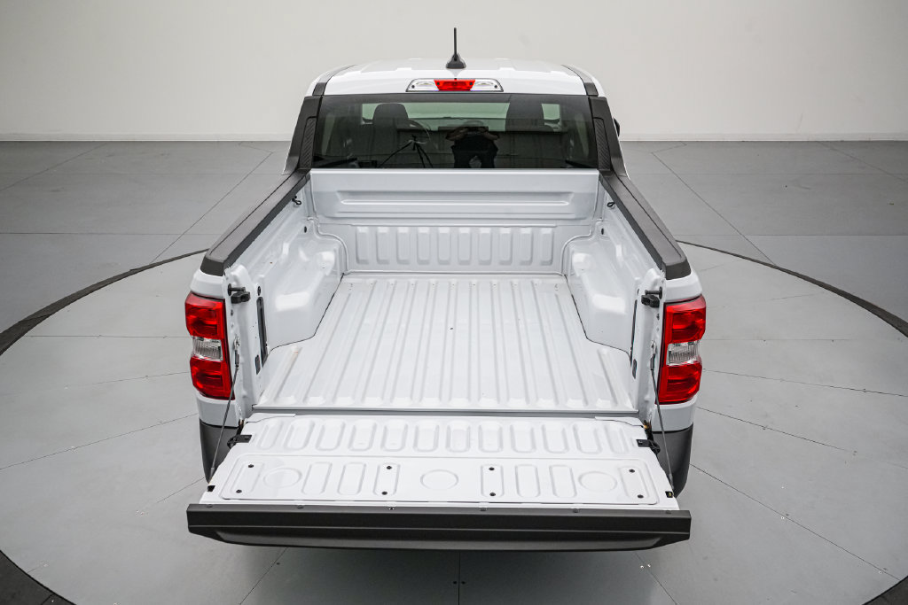 Certified 2025 Ford Maverick XL FWD image 6