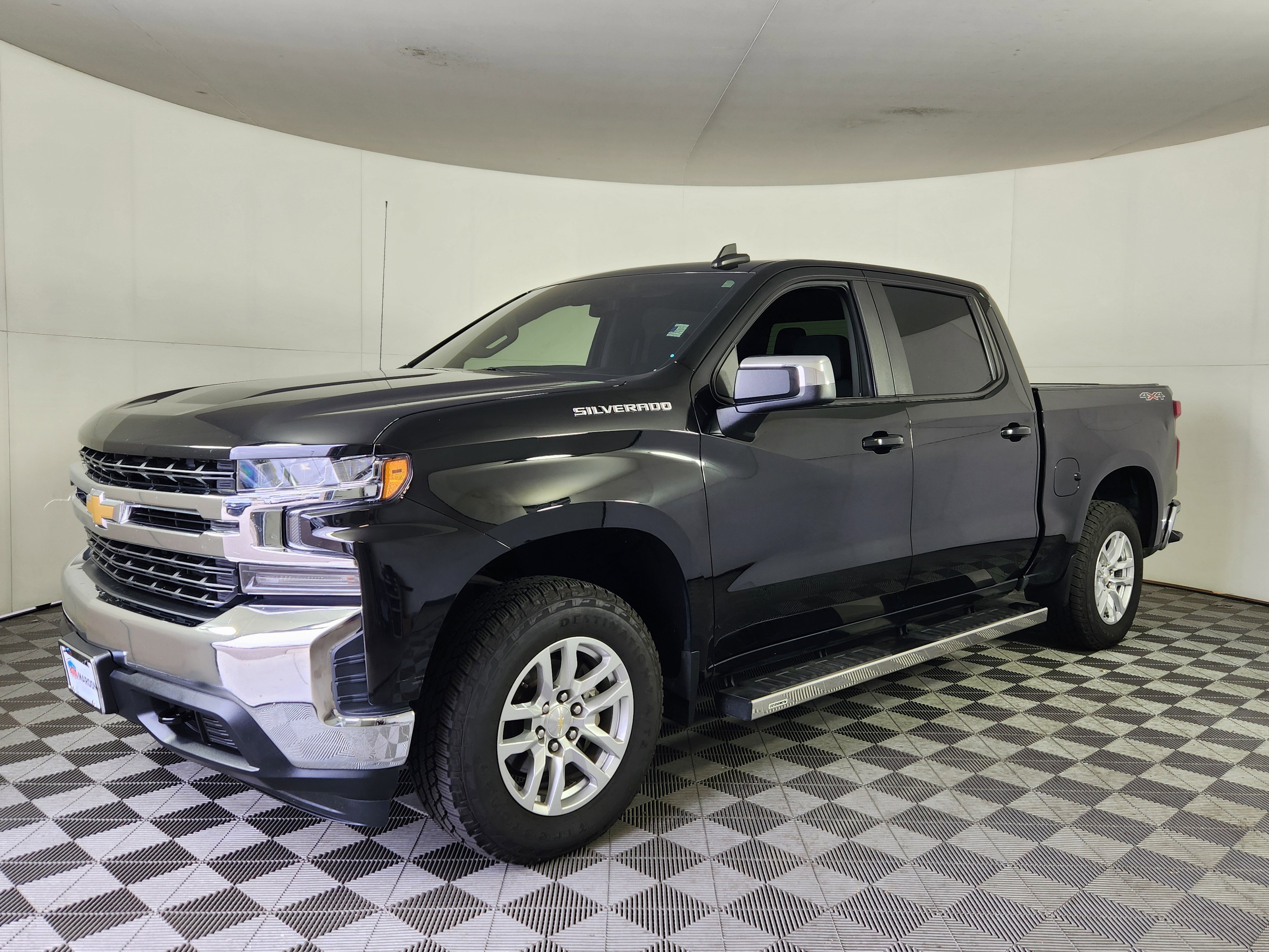 Used 2019 Chevrolet Silverado 1500 LT video 3