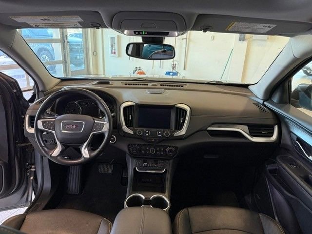 Used 2021 GMC Terrain SLT w/ Infotainment Package II image 13