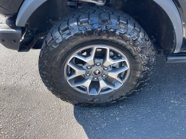 Certified 2023 Ford Bronco Badlands AWD/4WD image 3