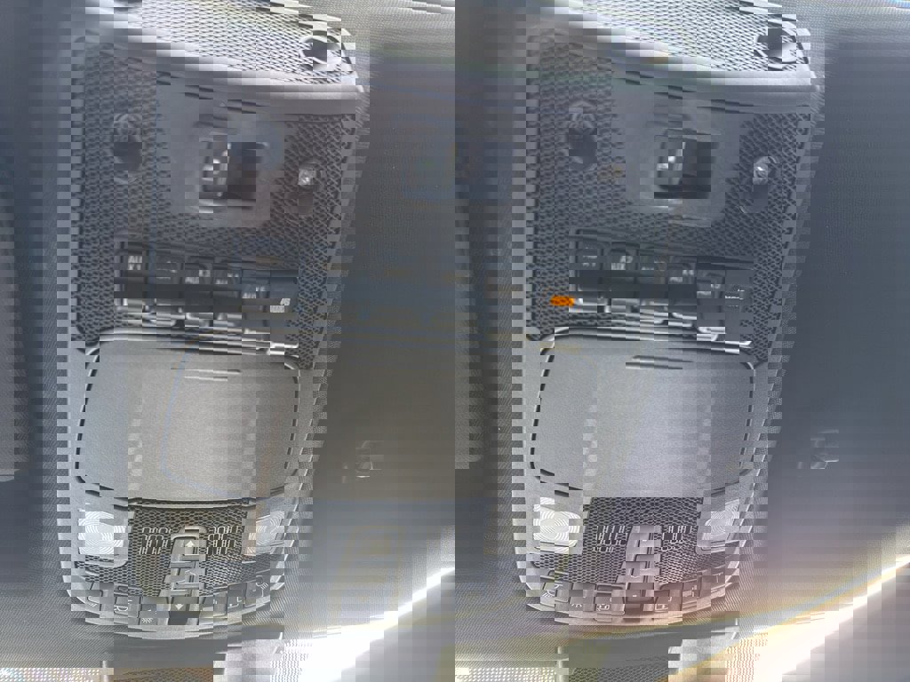 Certified 2020 Ford F150 Raptor w/ Equipment Group 802A Luxury image 31