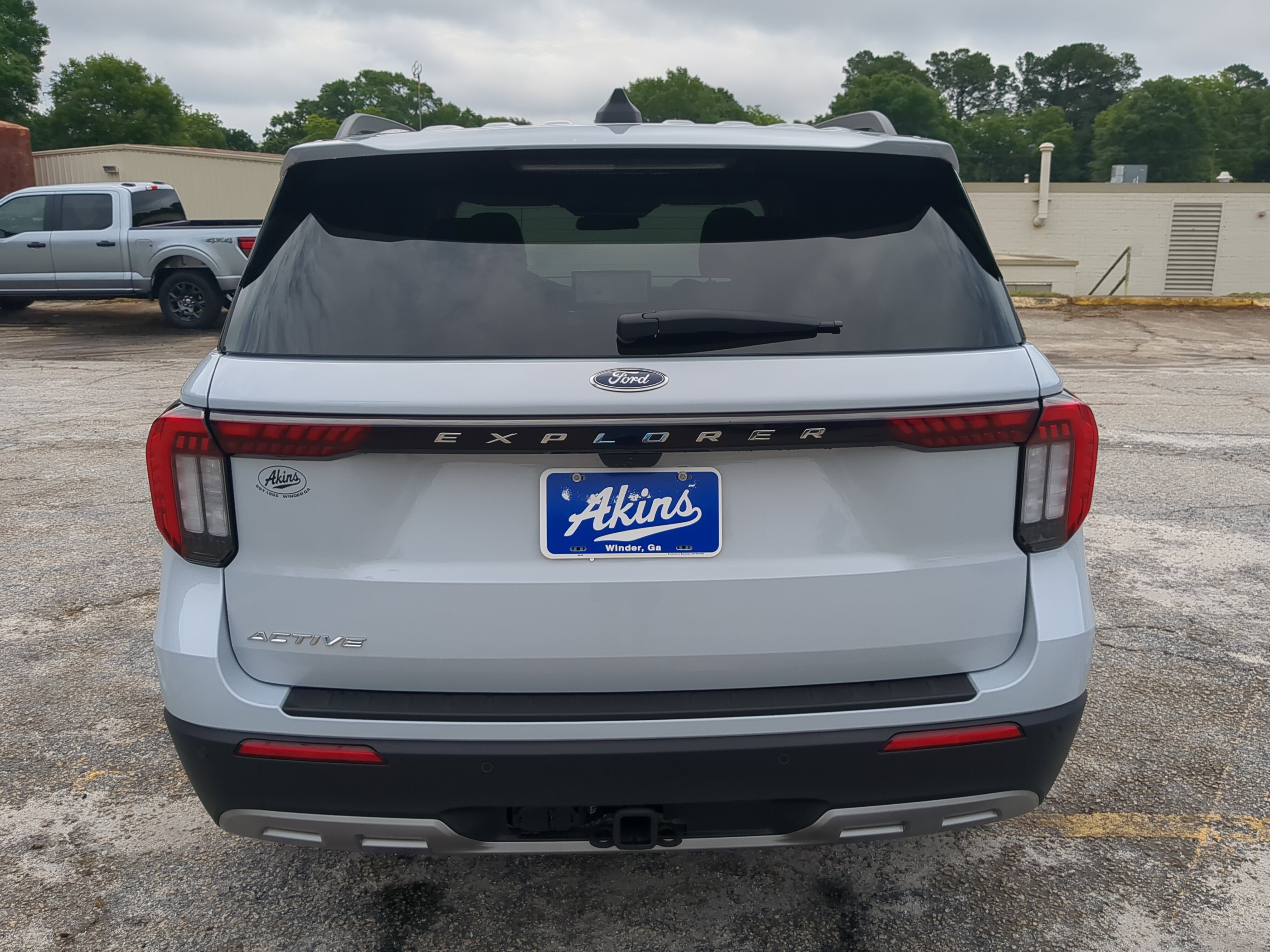 Certified 2025 Ford Explorer Active w/ Active Comfort Package RWD image 4