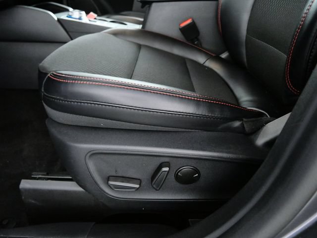 Certified 2025 Ford Escape ST-Line AWD/4WD image 16