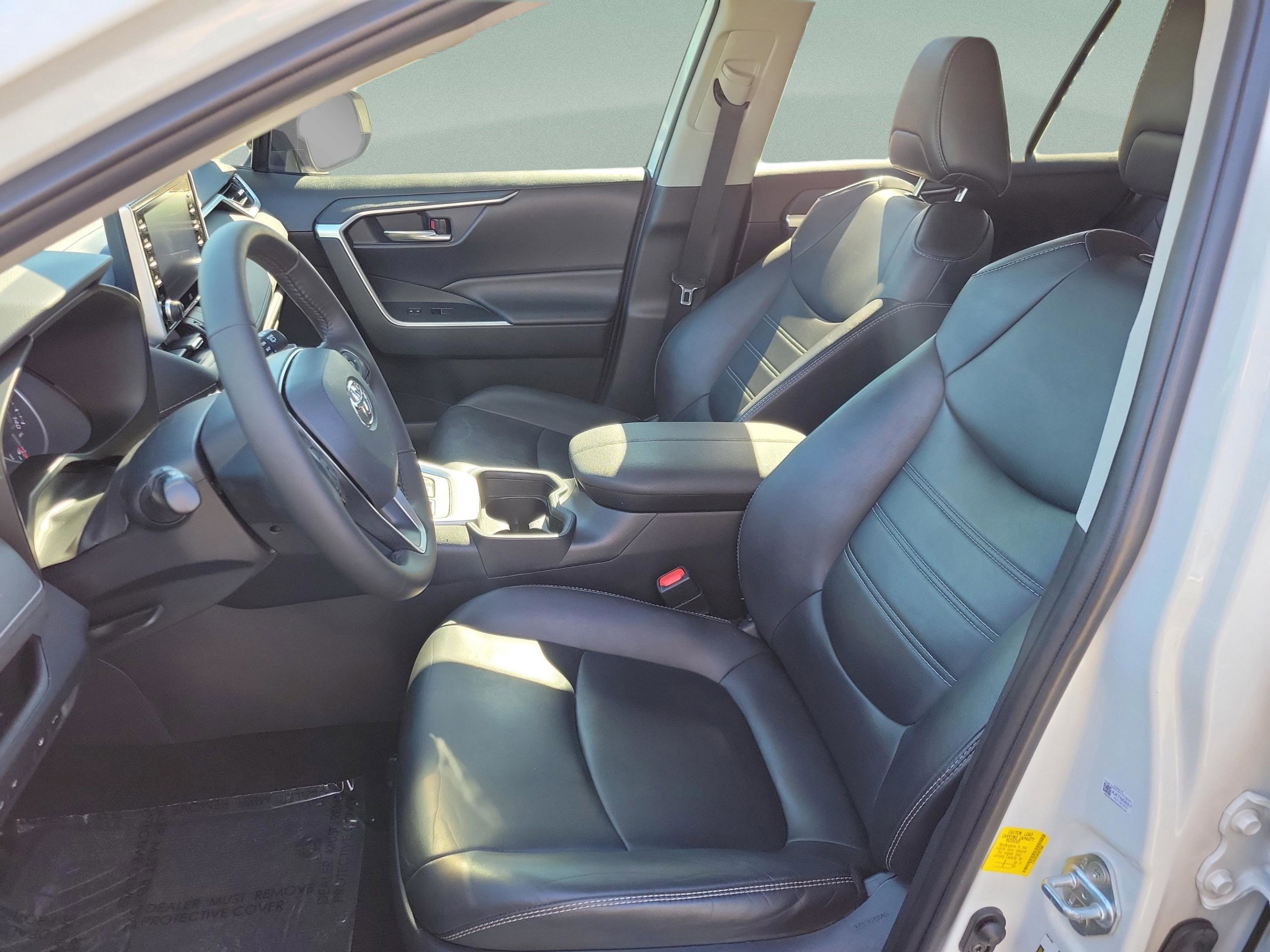 Used 2019 Toyota RAV4 XLE Premium w/ Advanced Technology Package image 6