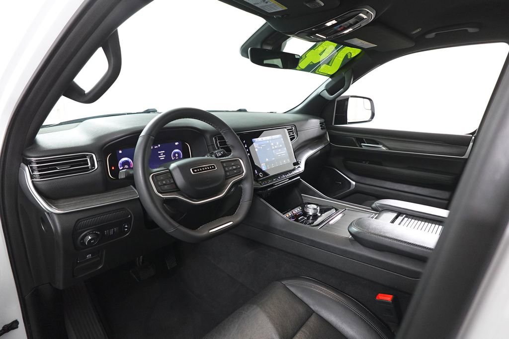 Used 2024 Jeep Wagoneer Series II image 13