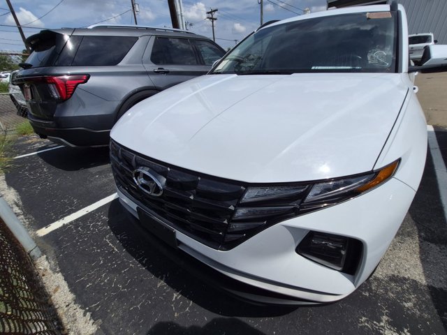Used 2023 Hyundai Tucson SEL w/ Convenience Package FWD image 3