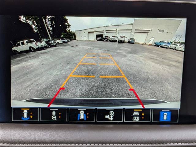 Used 2022 Chevrolet Tahoe Z71 w/ Luxury Package AWD/4WD image 14