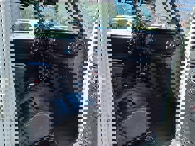 Used 2020 Jeep Gladiator Rubicon image 21