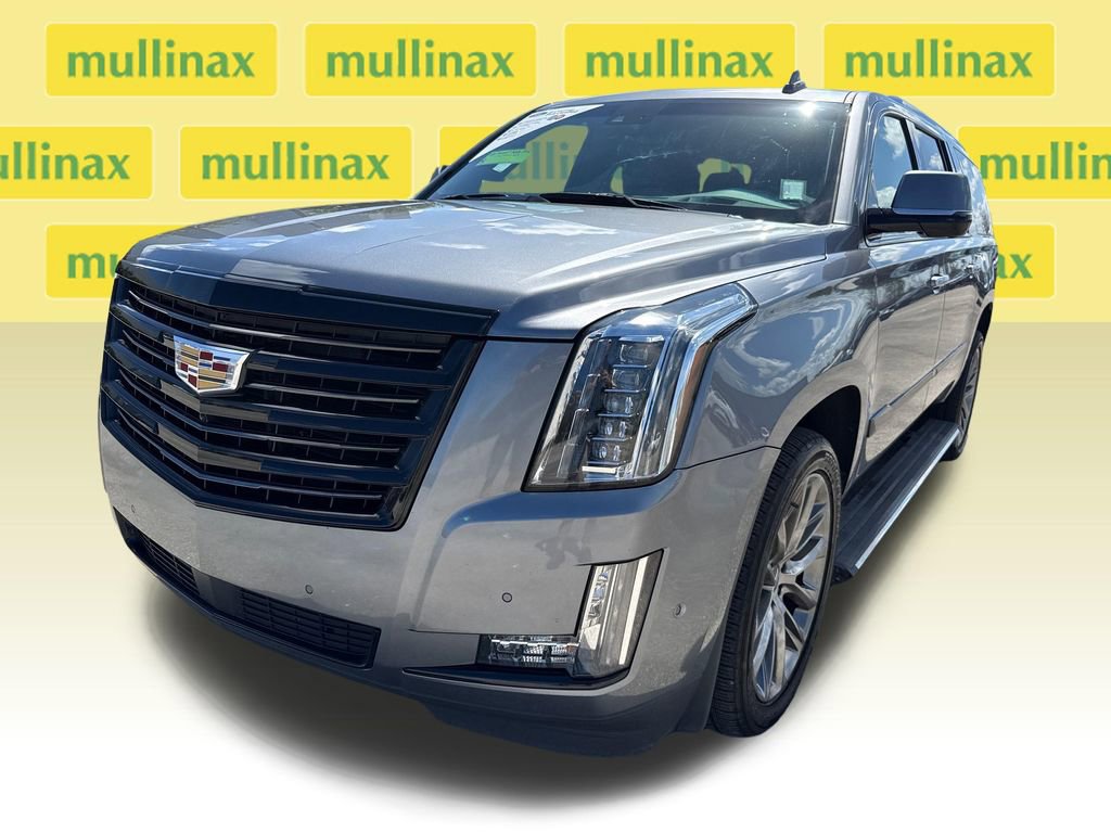 Used 2020 Cadillac Escalade ESV Platinum w/ Escalade Sport Edition image 4