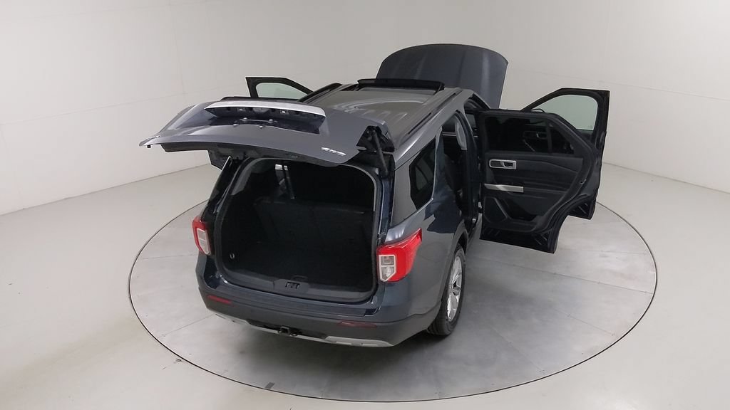 Certified 2023 Ford Explorer XLT w/ Equipment Group 202A AWD/4WD image 53